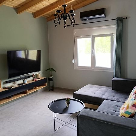 הוילה Agia  M & M House מראה חיצוני תמונה